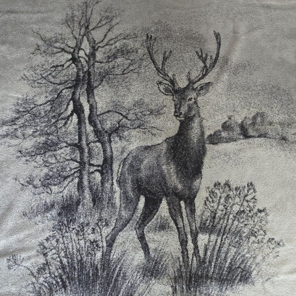 San Marcos Deer Buck Stag Black White Blanket 76x92 Reversible Vintage Mancave